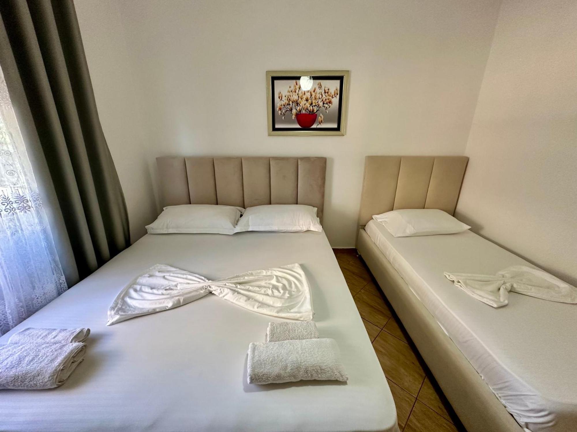 Comfortable Next To The * Durrës