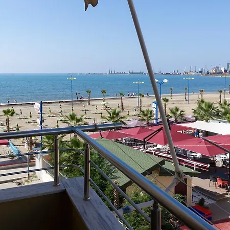 Comfortable Apartment Next To The Beach Durres Exterior photo