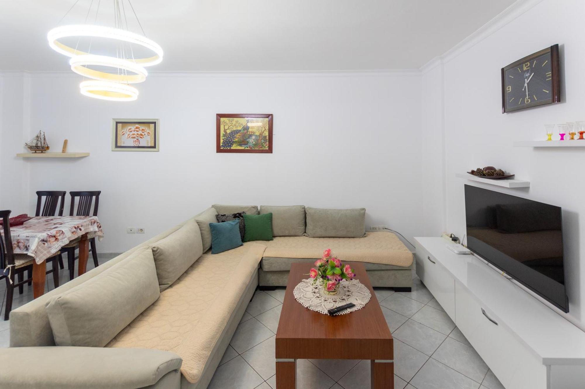 Comfortable Next To The Appartamento Durrës